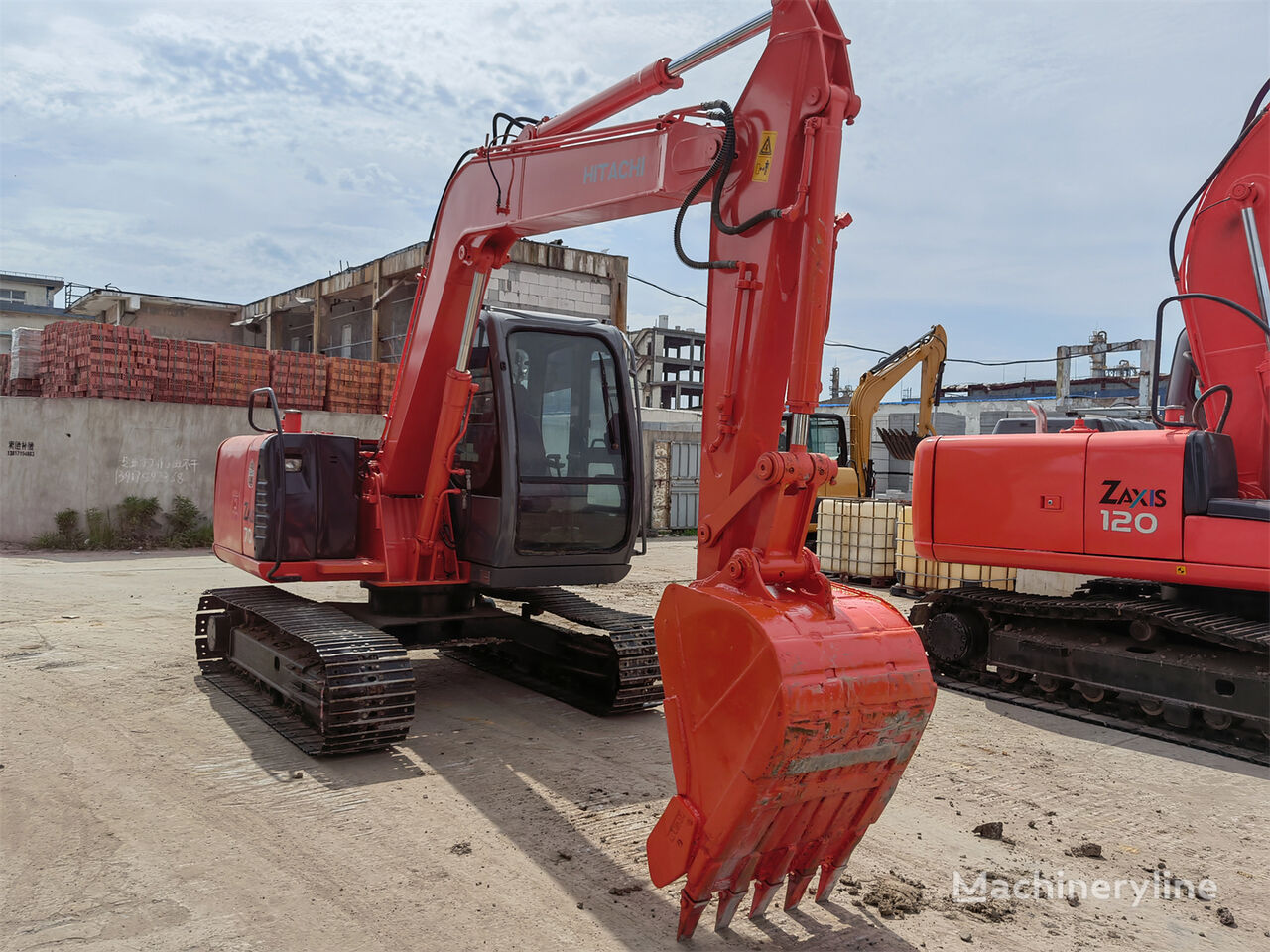 حفارة صغيرة Hitachi Zaxis 70