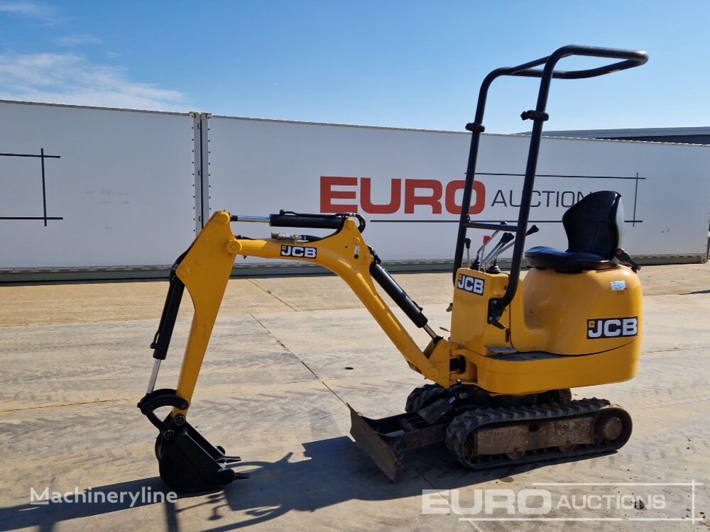 حفارة صغيرة JCB 8008 CTS