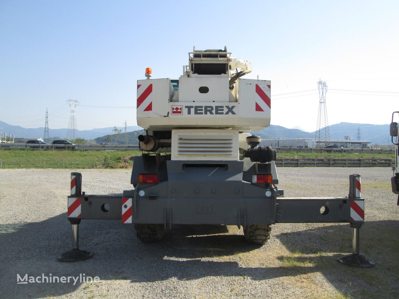 شاحنة رافعة Terex A450