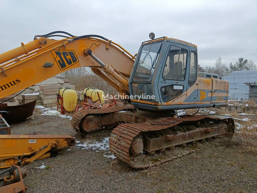 حفارة مجنزرة JCB JS 200 LC / For spearparts