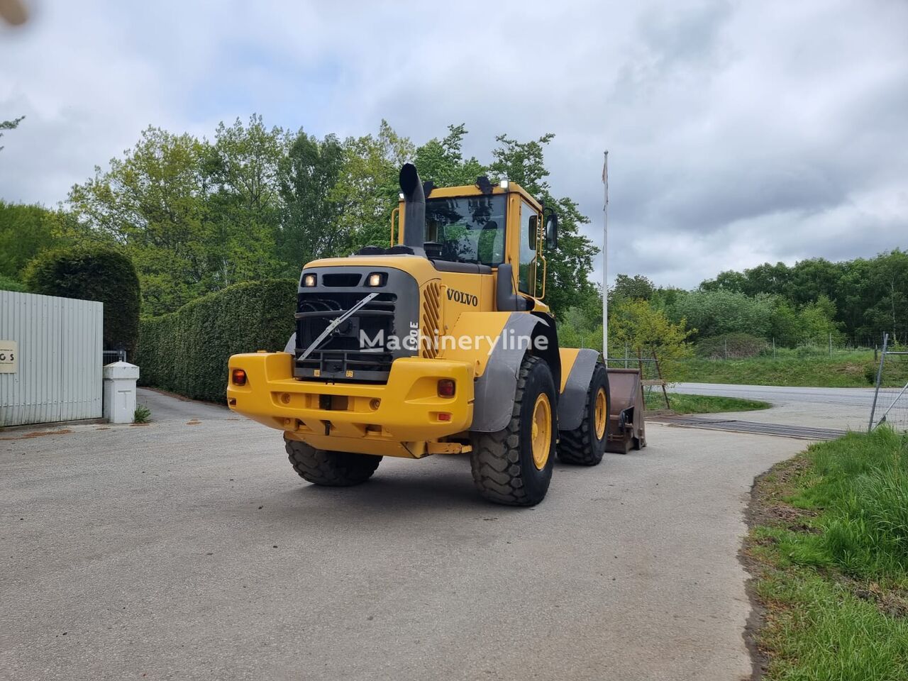 جرافة ذات عجلات Volvo L90E